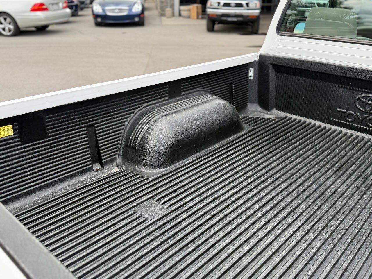 Used 2004 Toyota Tacoma 2WD Regular Cab w/ Enhancement Pkg image 95