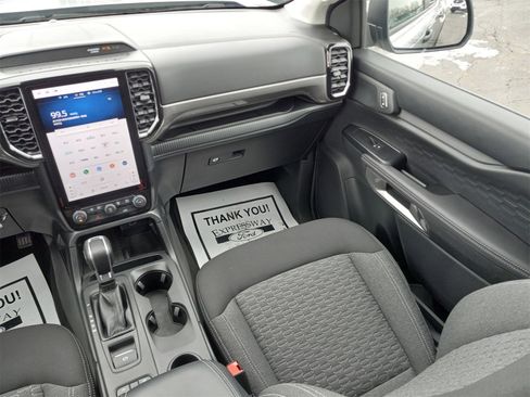 Used 2024 Ford Ranger XLT w/ Technology Package image 16