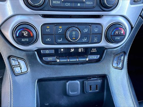 Used 2016 GMC Yukon SLT image 33