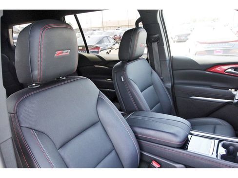 Used 2024 Chevrolet Traverse Z71 AWD/4WD image 29