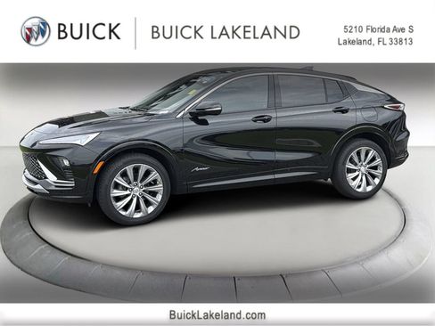 Certified 2025 Buick Envista Avenir FWD image 1