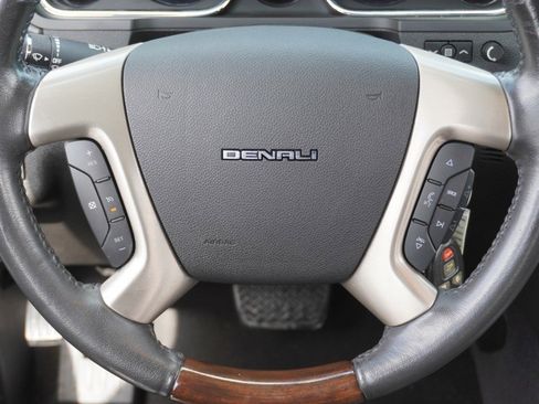 Used 2014 GMC Acadia Denali image 26