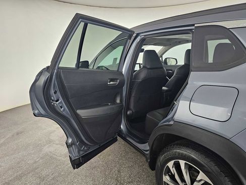 Used 2024 Toyota Corolla Cross XLE w/ Convenience Package image 16