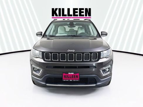 Used 2018 Jeep Compass Limited w/ Navigation Group FWD image 2