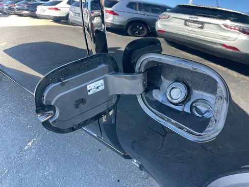 Used 2025 GMC Sierra 1500 SLT image 61