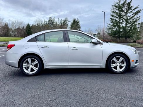 Used 2012 Chevrolet Cruze LT image 12