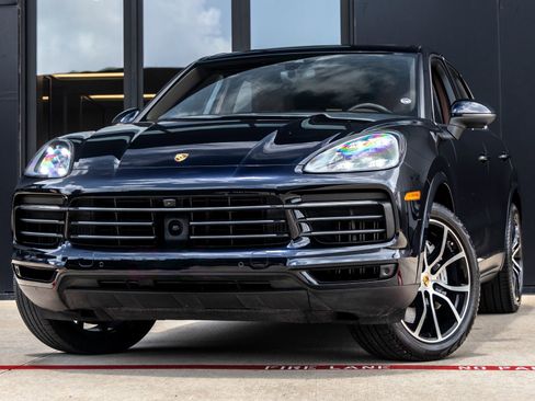 Used 2020 Porsche Cayenne S AWD/4WD image 1