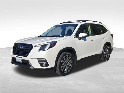 Used 2022 Subaru Forester Limited w/ Popular Package #2 AWD/4WD image 1