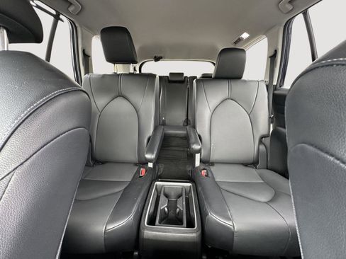 Used 2025 Toyota Grand Highlander FWD image 13