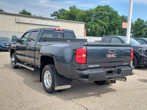 Used 2018 GMC Sierra 3500 Denali w/ Duramax Plus Package AWD/4WD image 3