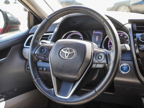 Used 2018 Toyota Camry SE image 17