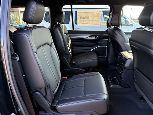 New 2026 Jeep Grand Wagoneer 4WD image 14