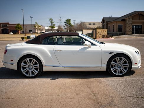 Used 2017 Bentley Continental GT image 4