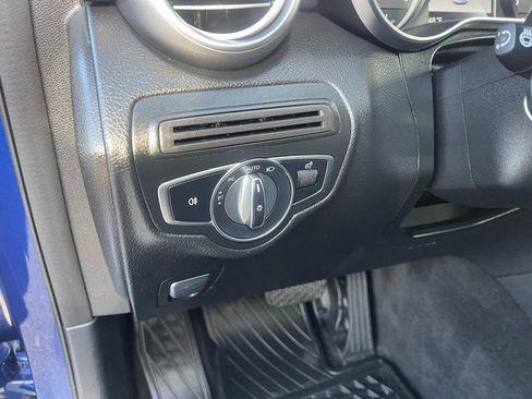 Used 2018 Mercedes-Benz GLC 300 4MATIC image 27