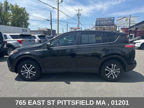 Used 2018 Toyota RAV4 LE w/ All Weather Liner Package AWD/4WD image 4