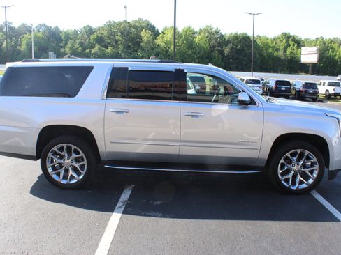 Used 2017 GMC Yukon XL Denali w/ Open Road Package AWD/4WD image 5