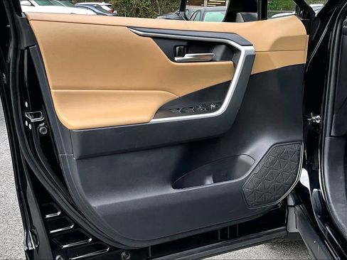 Used 2024 Toyota RAV4 XLE image 20