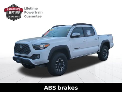 Used 2022 Toyota Tacoma TRD Off-Road image 9