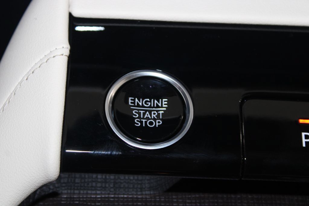 New 2027 Lincoln Navigator Premiere RWD image 46