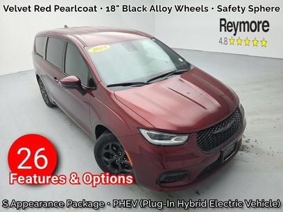 Used 2023 Chrysler Pacifica Touring-L w/ S Appearance Package
