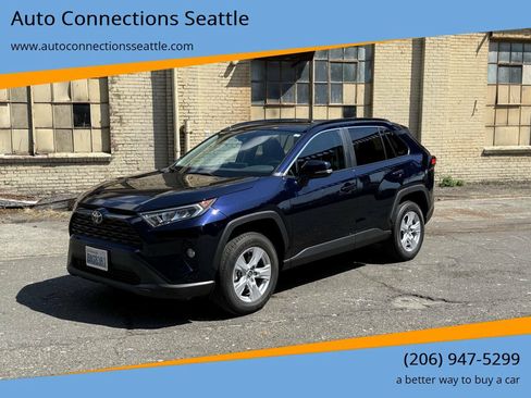 Used 2020 Toyota RAV4 XLE w/ Convenience Package AWD/4WD image 1
