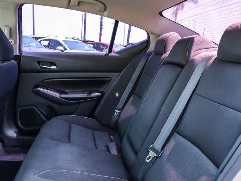 Used 2021 Nissan Altima 2.5 SV FWD image 24