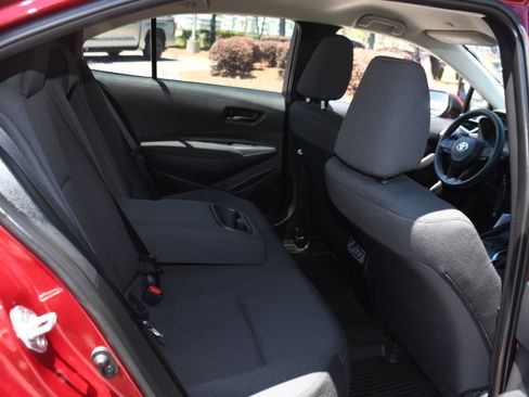 Certified 2024 Toyota Corolla LE FWD image 17