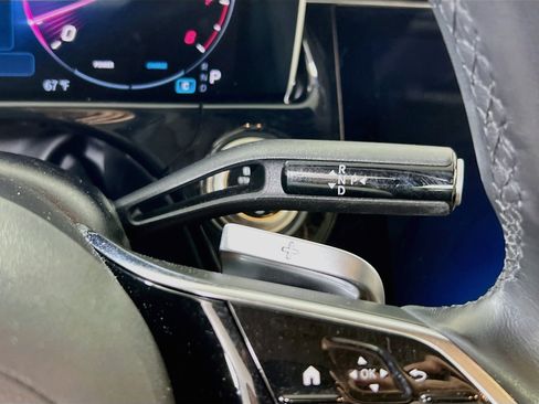 Used 2025 Mercedes-Benz E 450 4MATIC Sedan image 17