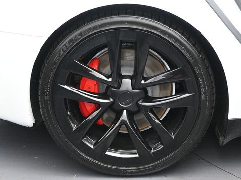 Used 2023 Tesla Model S Plaid AWD/4WD image 32