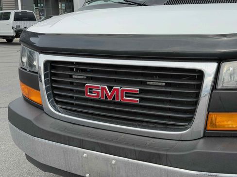 Used 2023 GMC Savana 2500 w/ Driver Convenience Package image 13
