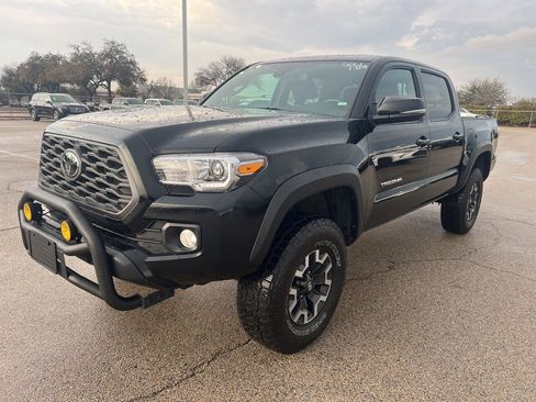 Used 2023 Toyota Tacoma TRD Off-Road image 1