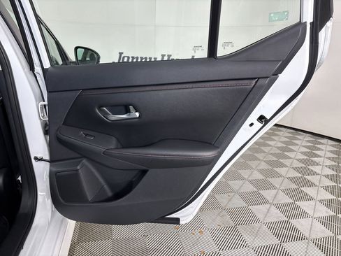 Used 2024 Nissan Sentra SR image 24