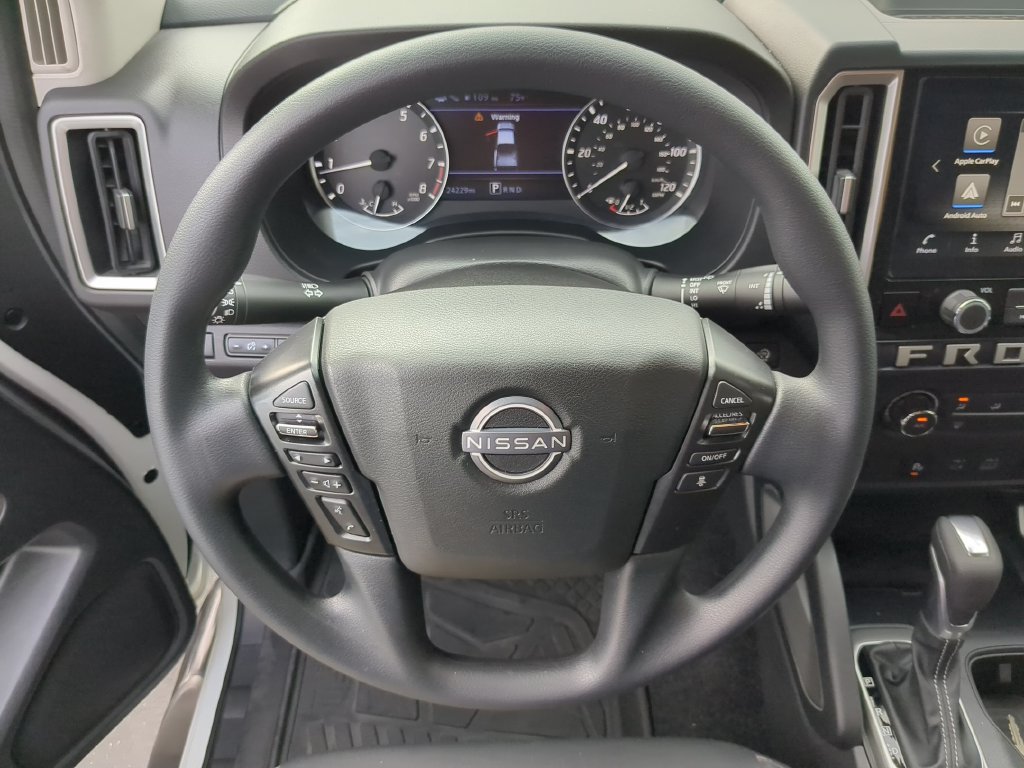 Certified 2025 Nissan Frontier SV RWD image 17