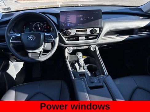 Used 2024 Toyota Grand Highlander XLE image 22