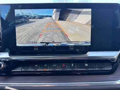 Used 2025 GMC Sierra 1500 SLT image 23