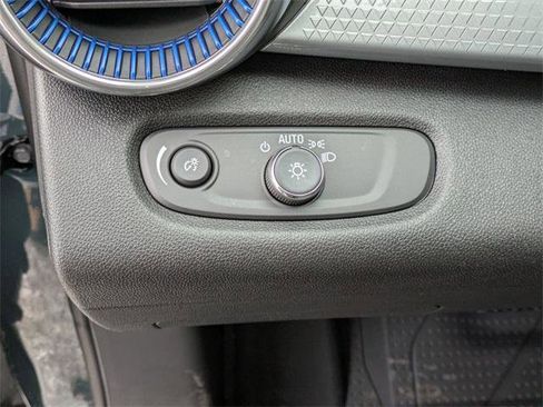 New 2026 Chevrolet Trax LT w/ Driver Confidence Package image 13