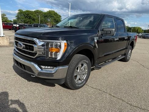 Used 2021 Ford F150 XLT w/ Equipment Group 302A High AWD/4WD image 2