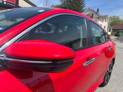 Used 2016 Honda Civic Touring image 17