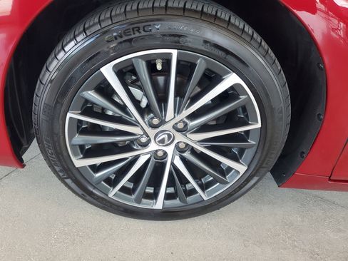 Used 2025 Lexus ES 350 w/ Premium Package image 4