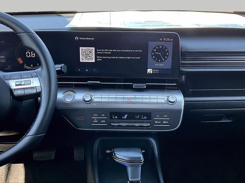 Used 2024 Hyundai Kona SEL AWD/4WD image 6