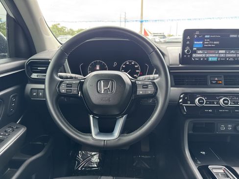 Certified 2025 Honda Pilot EX-L image 21