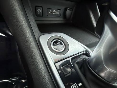 Used 2024 Nissan Sentra SV w/ All-Weather Package image 29