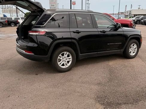 Used 2024 Jeep Grand Cherokee Laredo RWD image 26
