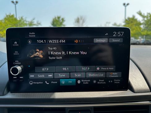 Used 2023 Honda Pilot Elite image 19