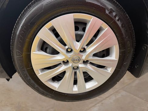 Used 2025 Nissan Sentra S FWD image 26
