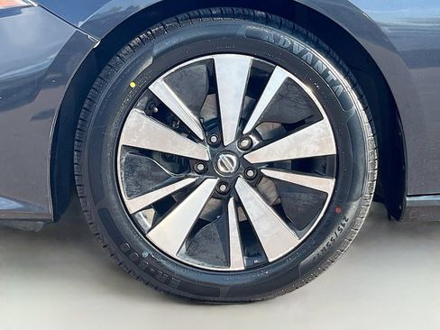 Used 2019 Nissan Altima 2.5 SL FWD image 31