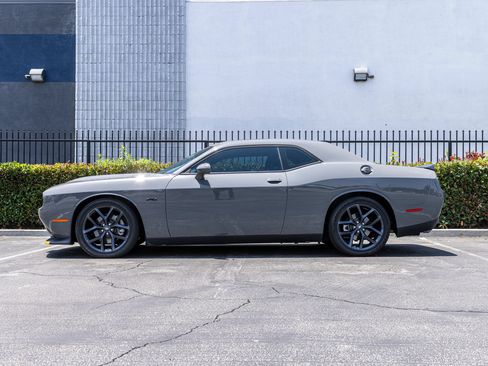 Used 2023 Dodge Challenger R/T w/ Blacktop Package RWD image 3