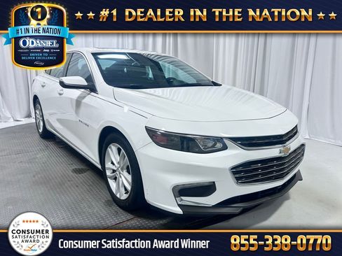 Used 2016 Chevrolet Malibu LT image 1
