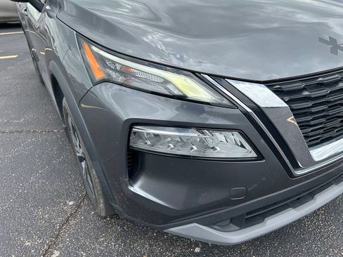 Used 2023 Nissan Rogue SV w/ SV Premium Package AWD/4WD image 3