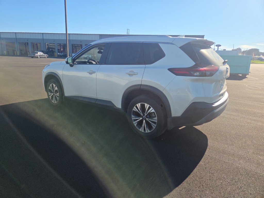 Used 2021 Nissan Rogue SV w/ Premium Package FWD image 6